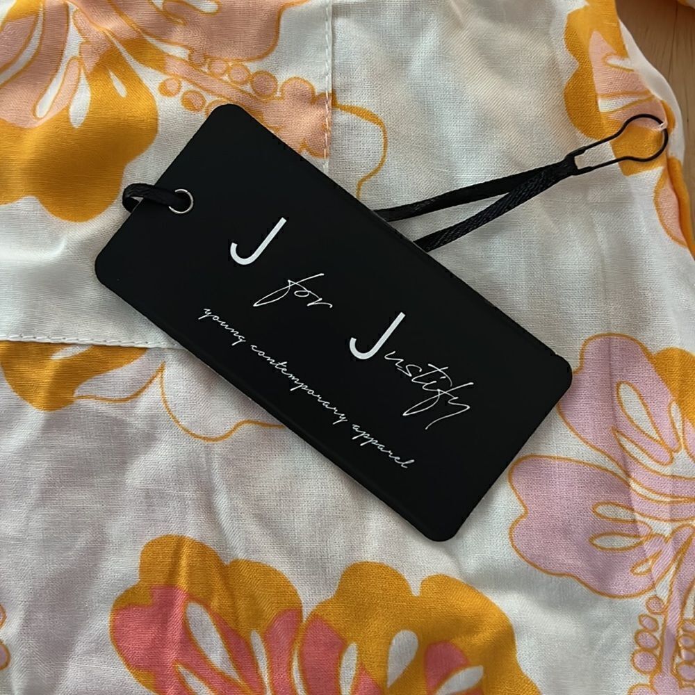 J for Justify too NWT - Picture 4 of 5